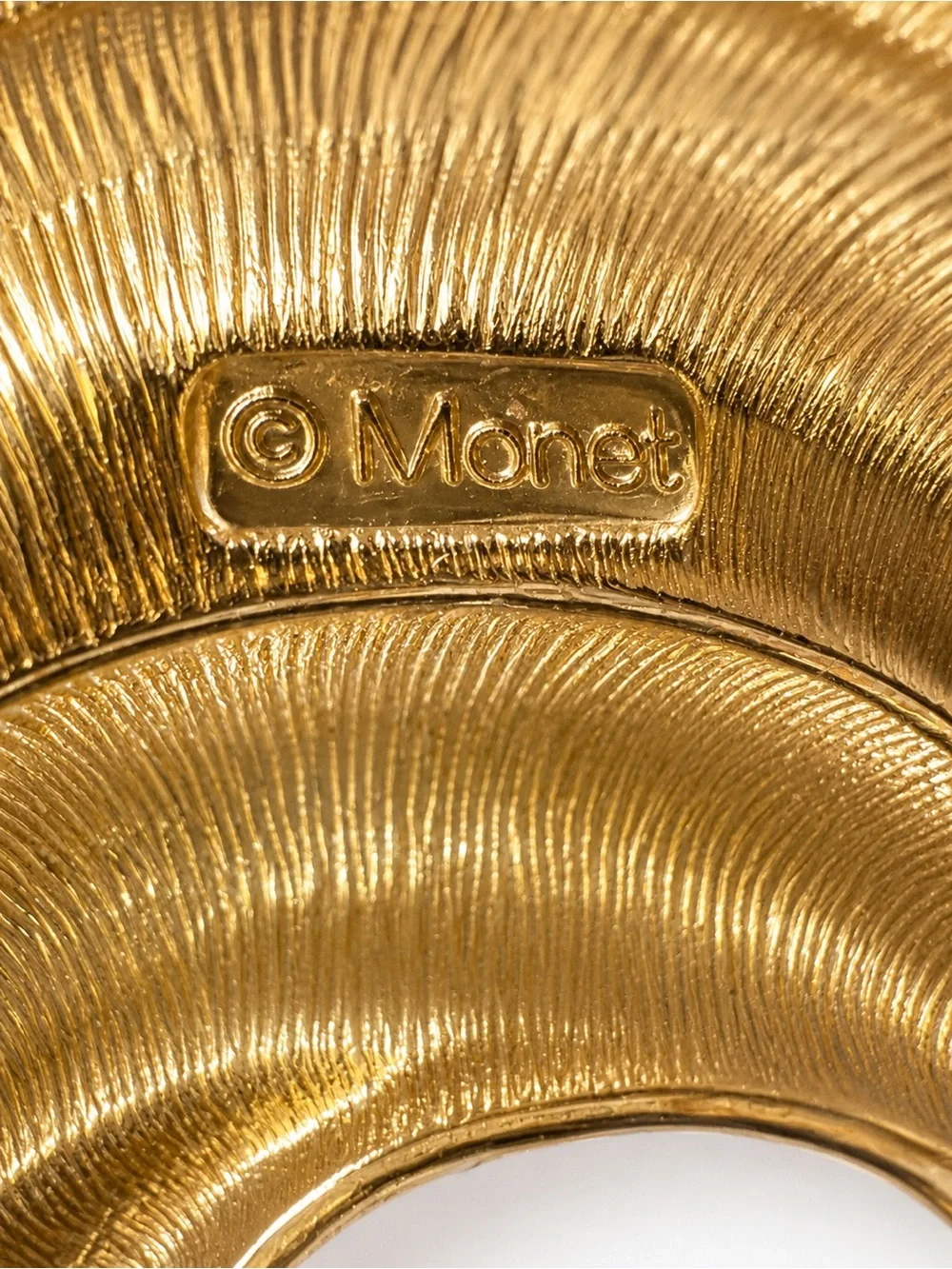 Signed Monet Gold Tone Spiral Swirl Brooch Pin‎ Textured Vintage Statement Piece
